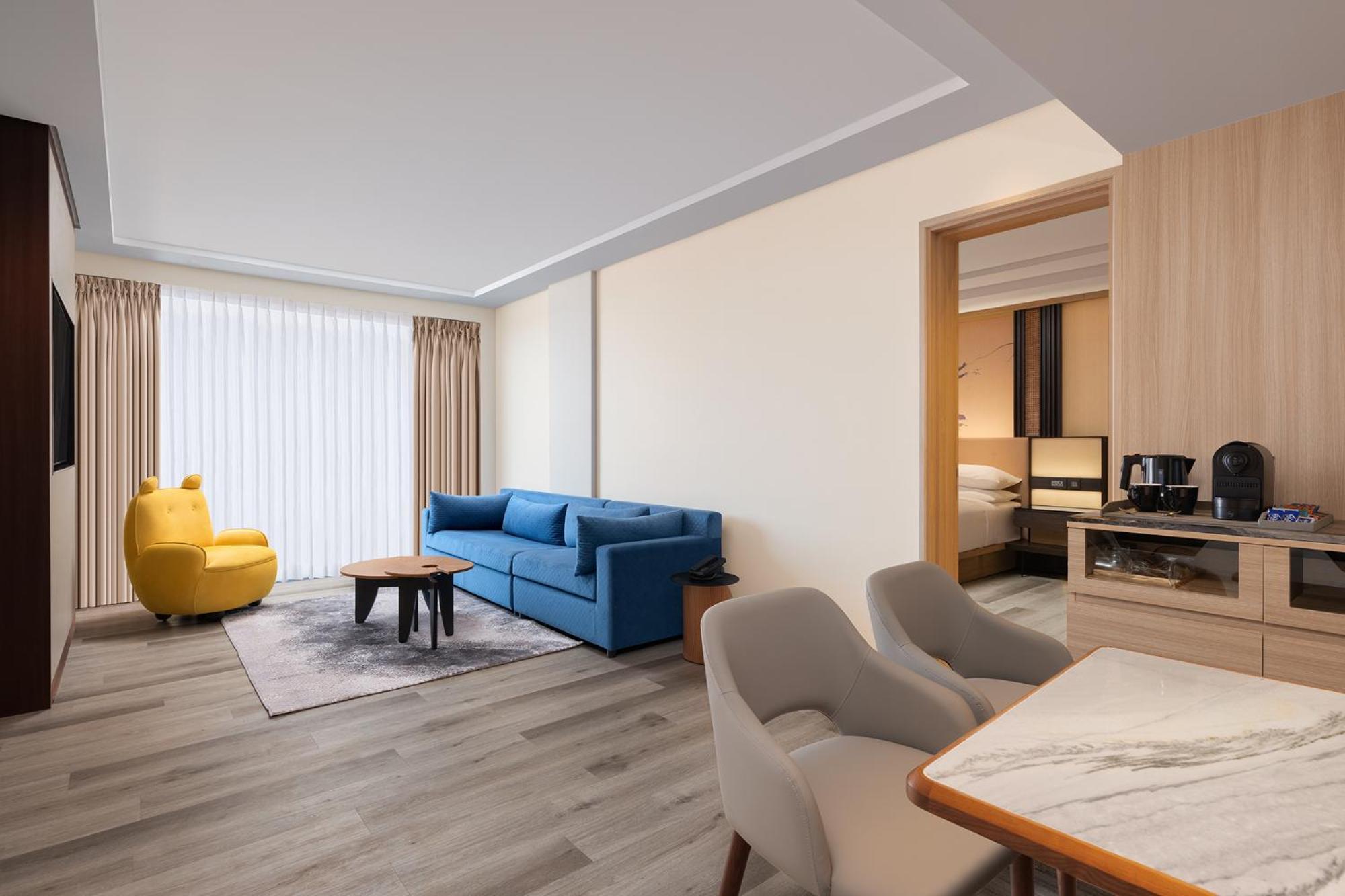 Отель Courtyard By Marriott Goa Колва Экстерьер фото