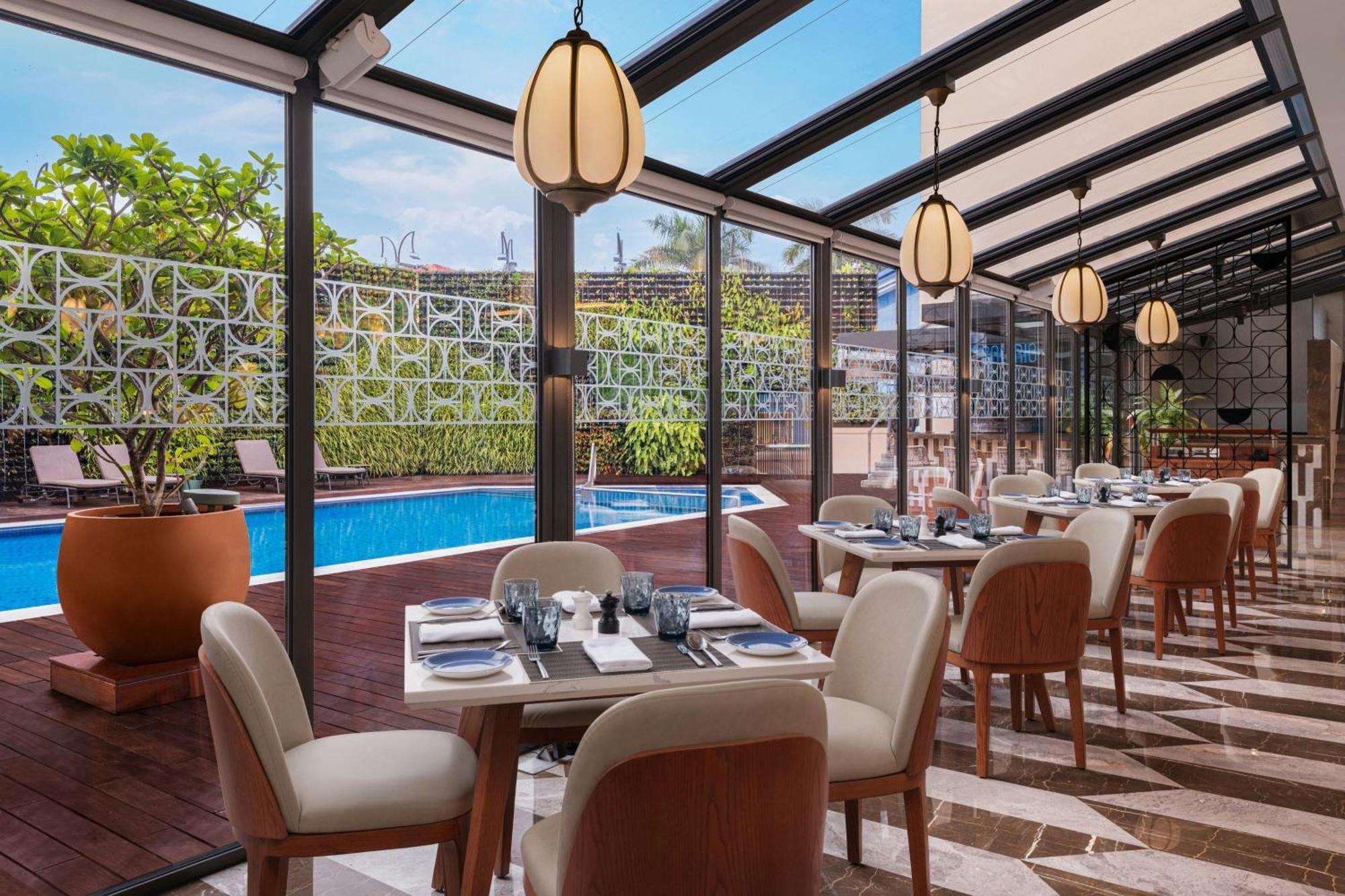 Отель Courtyard By Marriott Goa Колва Экстерьер фото