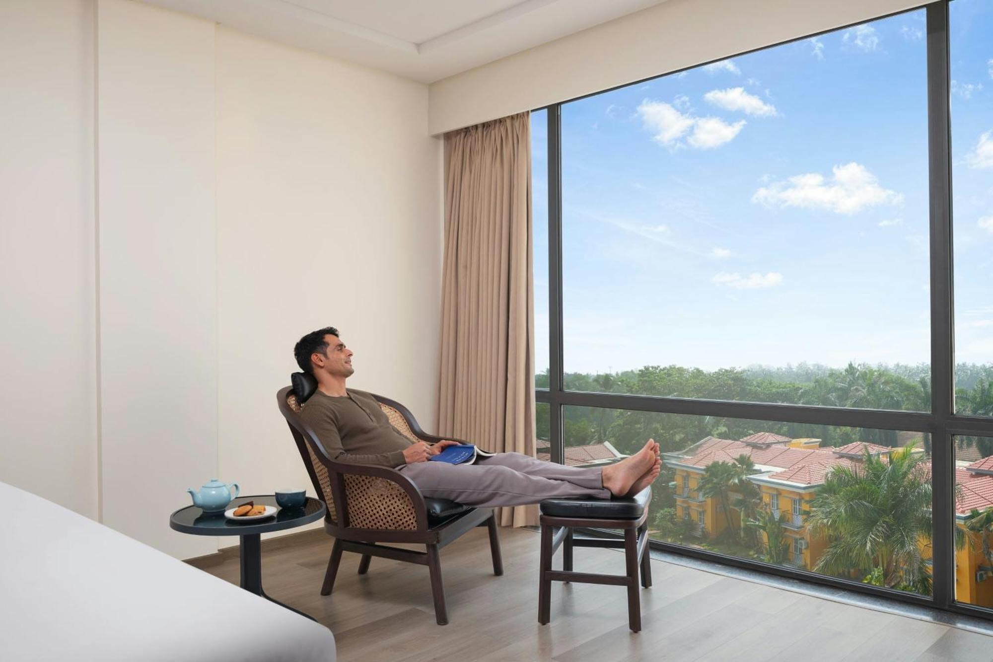 Отель Courtyard By Marriott Goa Колва Экстерьер фото